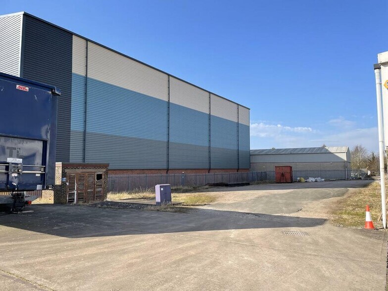 Plantation Rd, Stoke On Trent à louer - Photo de l’immeuble – Image 3 sur 8