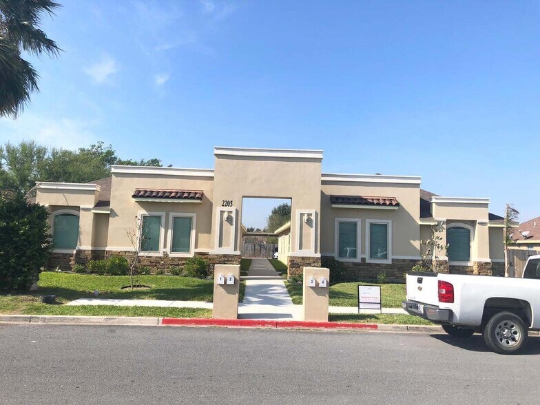 2413 N Mojave, Edinburg, TX à vendre - Photo de l’immeuble – Image 1 sur 46