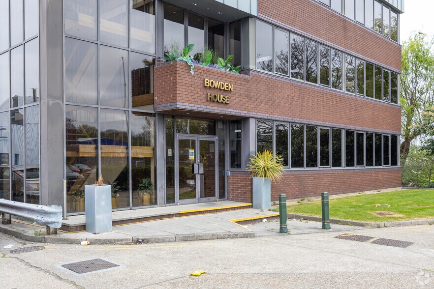 Luckyn Ln, Basildon à louer - Photo de l’immeuble – Image 3 sur 5