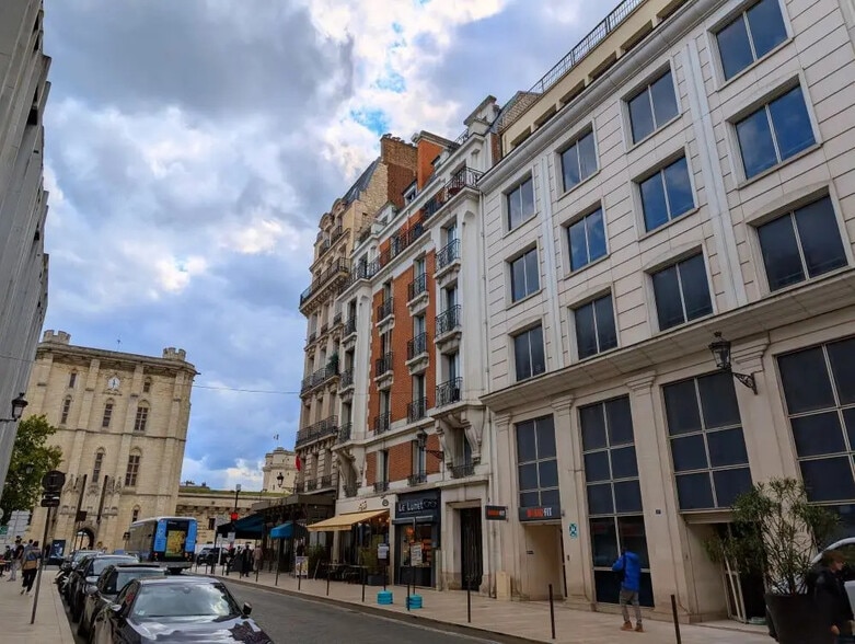 5 Bis Avenue Du Château, Vincennes à louer - Photo de l’immeuble – Image 2 sur 10
