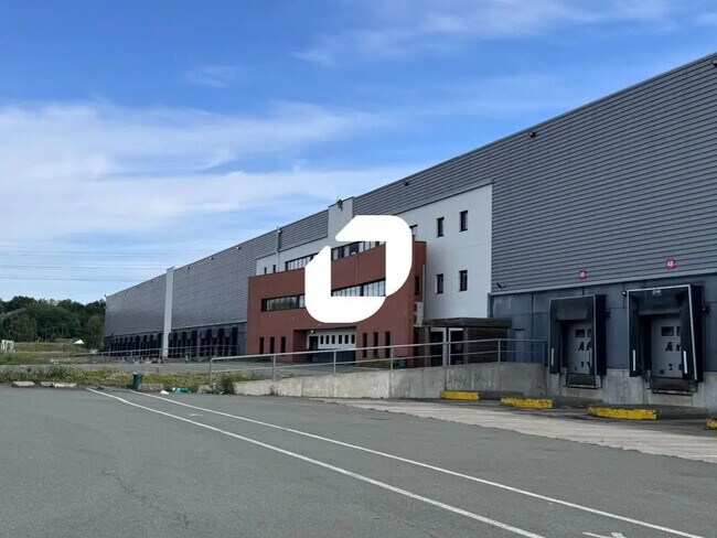 Plus de détails pour Bureau, Industriel/Logistique à louer