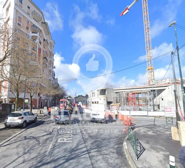 Local commercial dans La Garenne-Colombes à louer - Photo de la construction – Image 3 sur 3