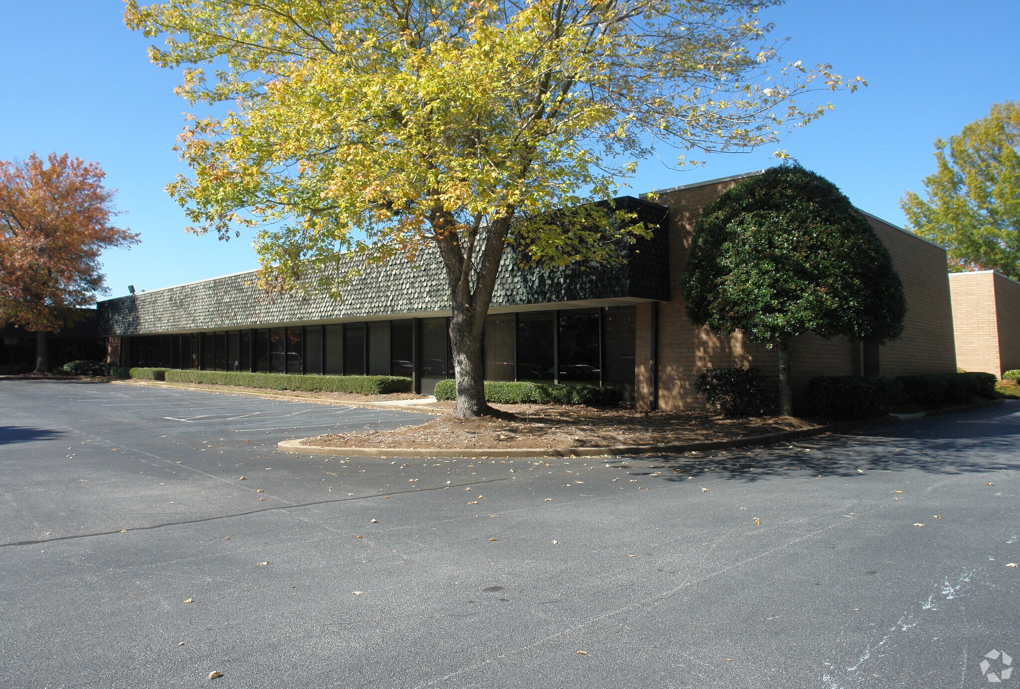 6855 Jimmy Carter Blvd, Norcross, GA à vendre Photo principale– Image 1 sur 6