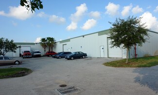 Plus de détails pour 801 15th St, Lake Park, FL - Industriel/Logistique à louer