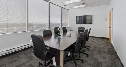 5100 Orbitor Dr, Mississauga, ON à louer Photo intérieure– Image 1 sur 13