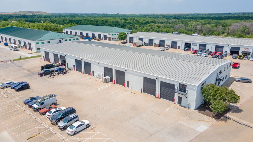 1590 E State Highway 121, Lewisville, TX à louer - Photo de l’immeuble – Image 3 sur 20