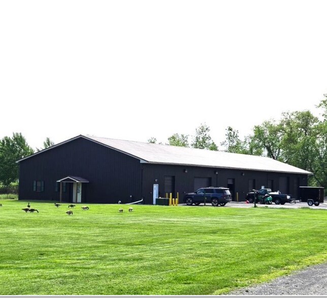 9770 River Rd, Marcy, NY à vendre - Photo de l’immeuble – Image 2 sur 2