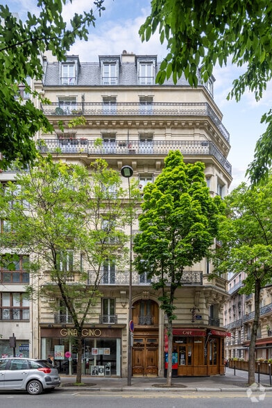 Local commercial dans Paris à louer - Photo de l’immeuble – Image 2 sur 7