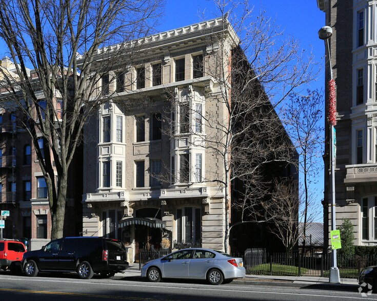 1848 Columbia Rd NW, Washington, DC à vendre - Photo principale – Image 1 sur 5