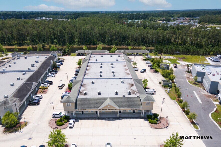 1845 East West Pky, Fleming Island, FL à vendre - Photo de l’immeuble – Image 2 sur 3