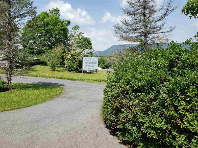 2487 US Highway 211 W, Luray, VA à vendre - Photo de l’immeuble – Image 3 sur 50