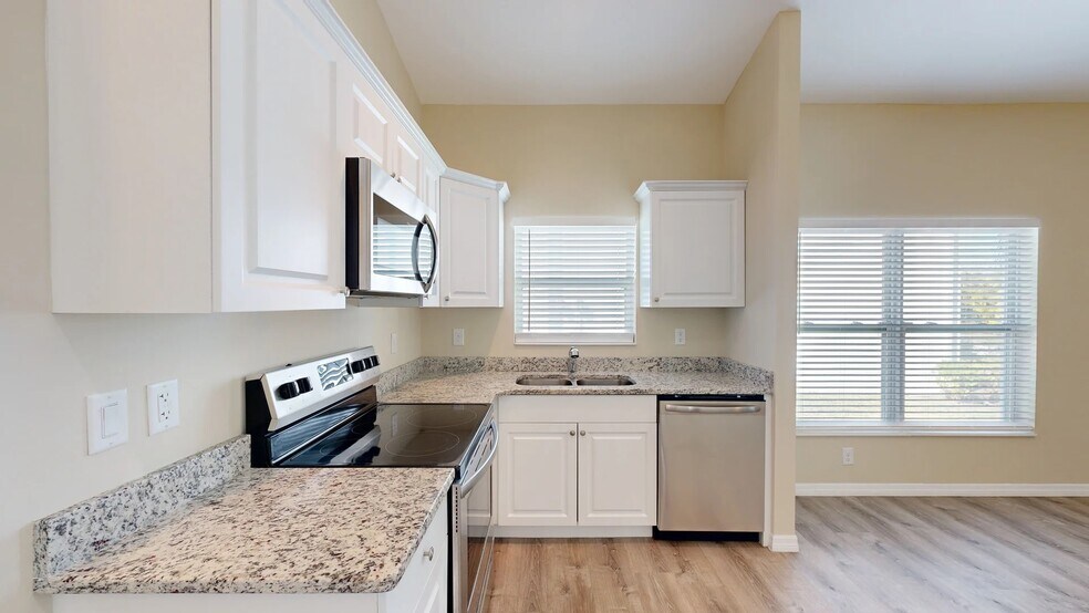 320-380 E Ann St, Punta Gorda, FL à vendre - Numérisation 3D Matterport – Image 2 sur 27