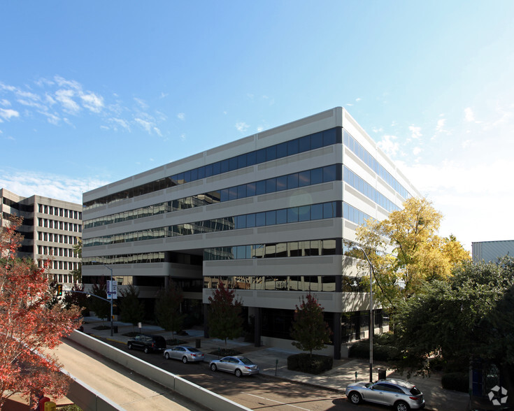 111 E Capitol St, Jackson, MS à louer - Photo de l’immeuble – Image 1 sur 11