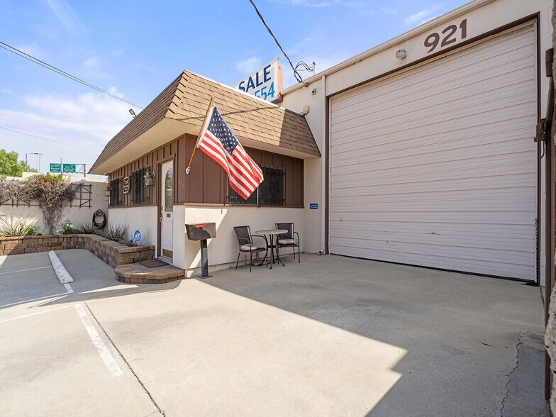 921 Coolidge Ave, National City, CA à vendre - Photo de l’immeuble – Image 3 sur 26