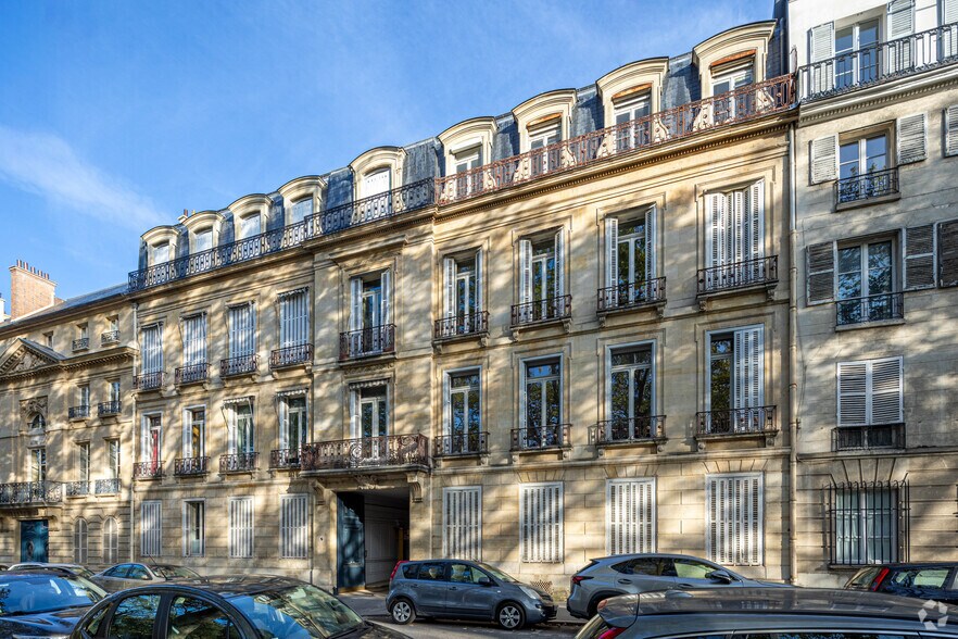 Bureau dans Versailles à louer - Photo de l’immeuble – Image 2 sur 2