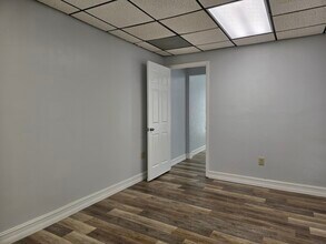 447 3rd Ave N, Saint Petersburg, FL à louer Photo intérieure– Image 1 sur 4