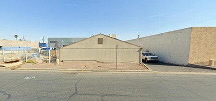 4112 E Winslow, Phoenix, AZ à louer Photo de l’immeuble– Image 1 sur 8