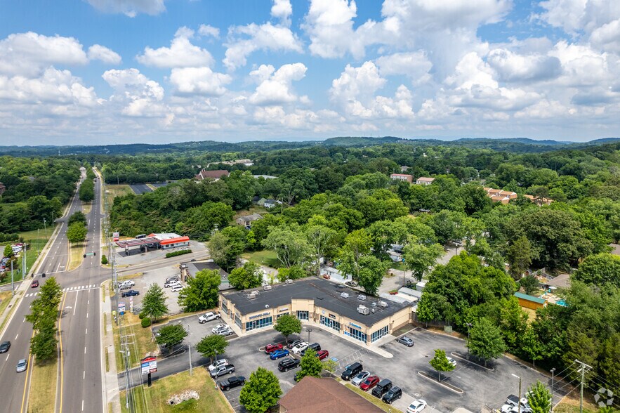7419 Middlebrook Pike, Knoxville, TN à louer - Aérien – Image 3 sur 5