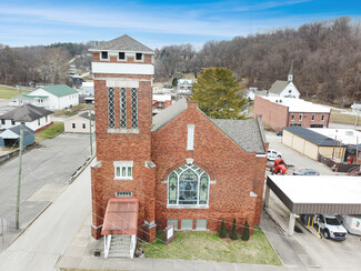 Plus de détails pour 537 S Maple St, French Lick, IN - Spécialisé à vendre