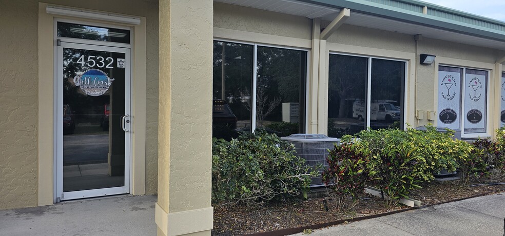 4532 McAshton St, Sarasota, FL à vendre - Photo de l’immeuble – Image 2 sur 6