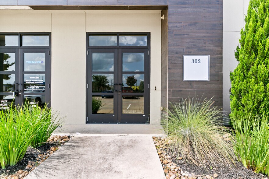 8118 Fry Rd, Cypress, TX à louer - Photo de l’immeuble – Image 1 sur 15