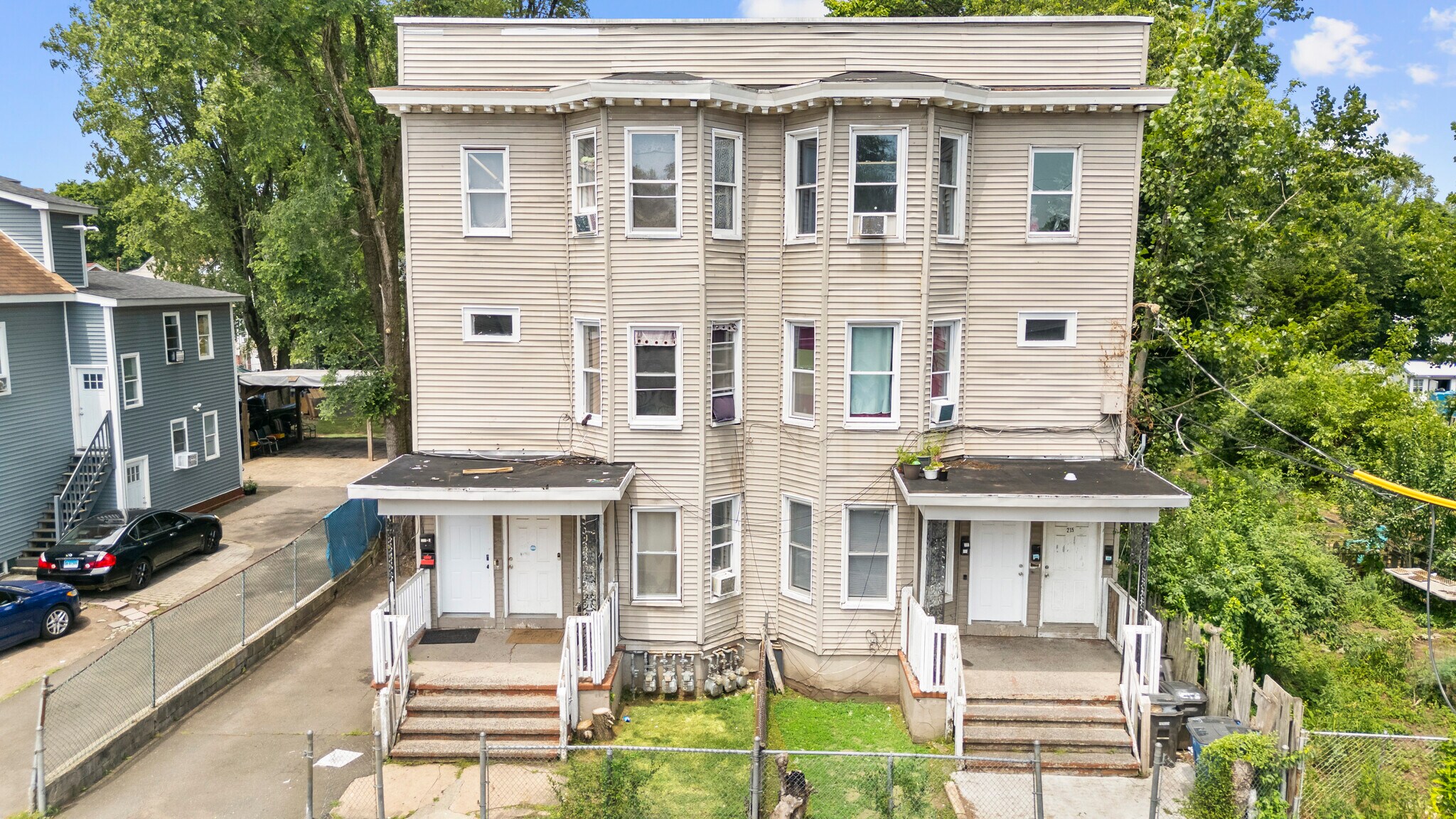 215 Rosette St, New Haven, CT à vendre Photo principale– Image 1 sur 20