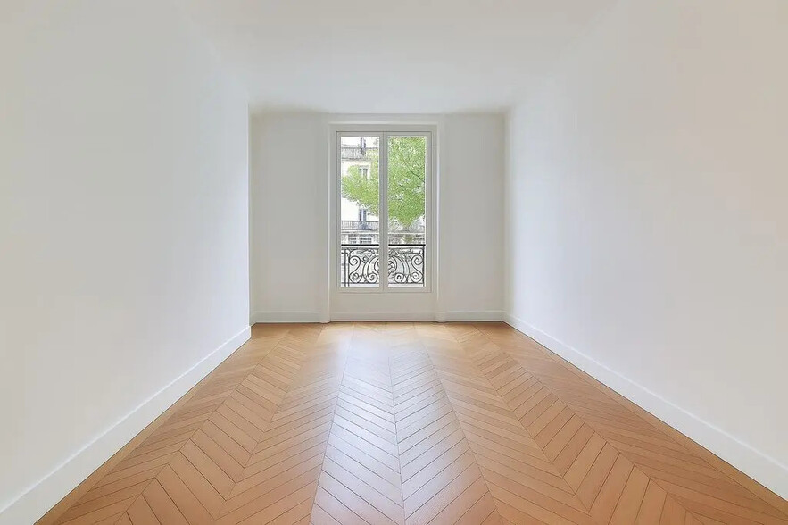 94 Boulevard De Sébastopol, Paris à louer - Photo de l’immeuble – Image 2 sur 6