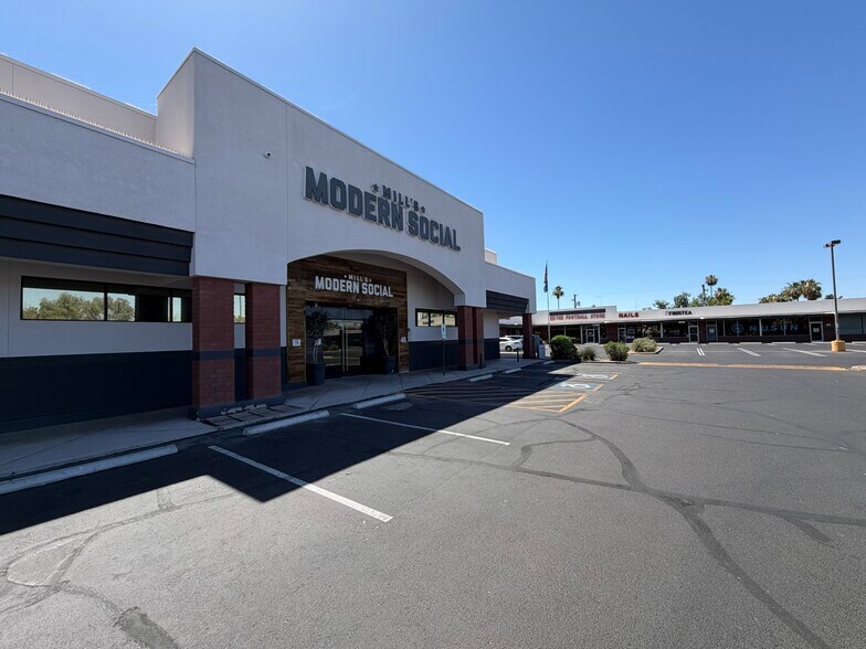 19-85 E Broadway Rd, Tempe, AZ à louer - Photo de l’immeuble – Image 3 sur 12