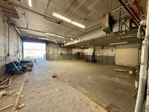 156 Hinsdale St, Brooklyn, NY à louer Photo de l’immeuble– Image 2 sur 11