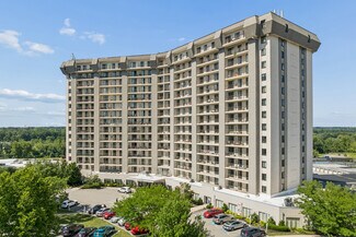 Plus de détails pour 3000 Valley Forge Cir, King Of Prussia, PA - Bureau/Local commercial à louer