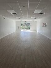 240 S Andrews Ave, Pompano Beach, FL à louer Photo intérieure– Image 2 sur 3