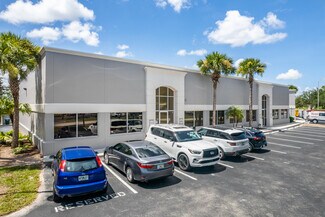 Plus de détails pour 10060 Amberwood Rd, Fort Myers, FL - Local d'activités à louer