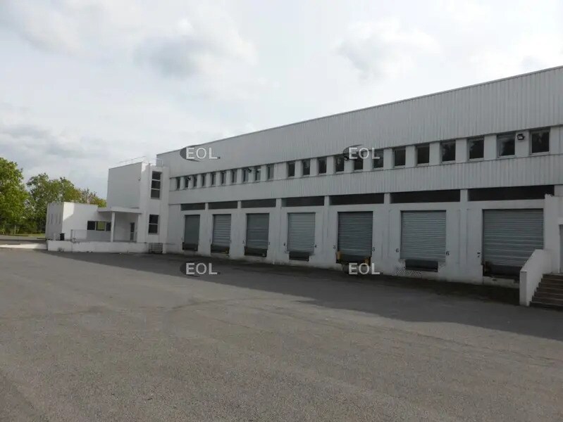 Industriel/Logistique dans Lesquin à louer Photo de l’immeuble– Image 1 sur 3
