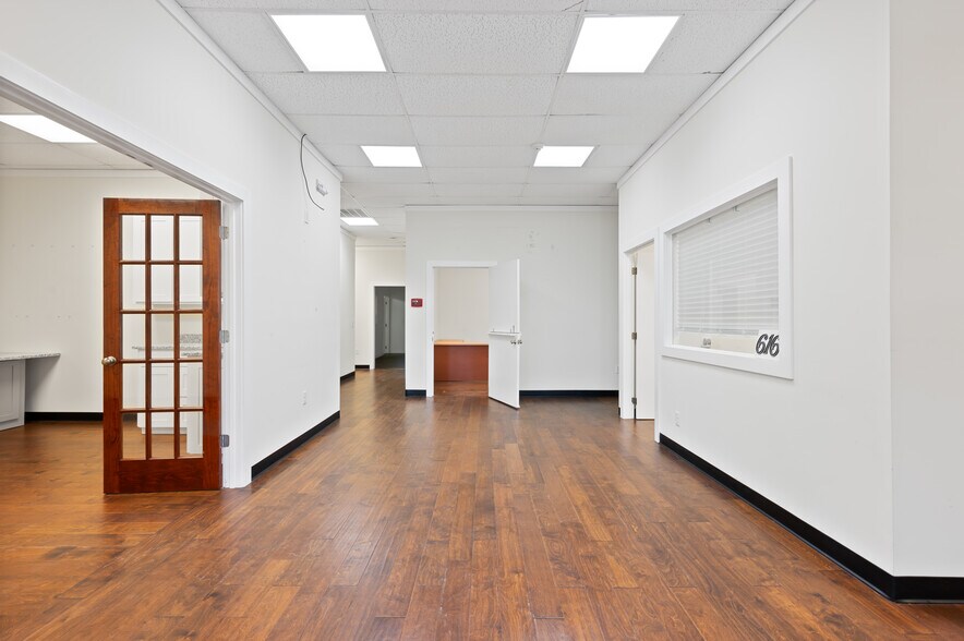 616 Bay St, Brunswick, GA à vendre - Photo de l’immeuble – Image 3 sur 19