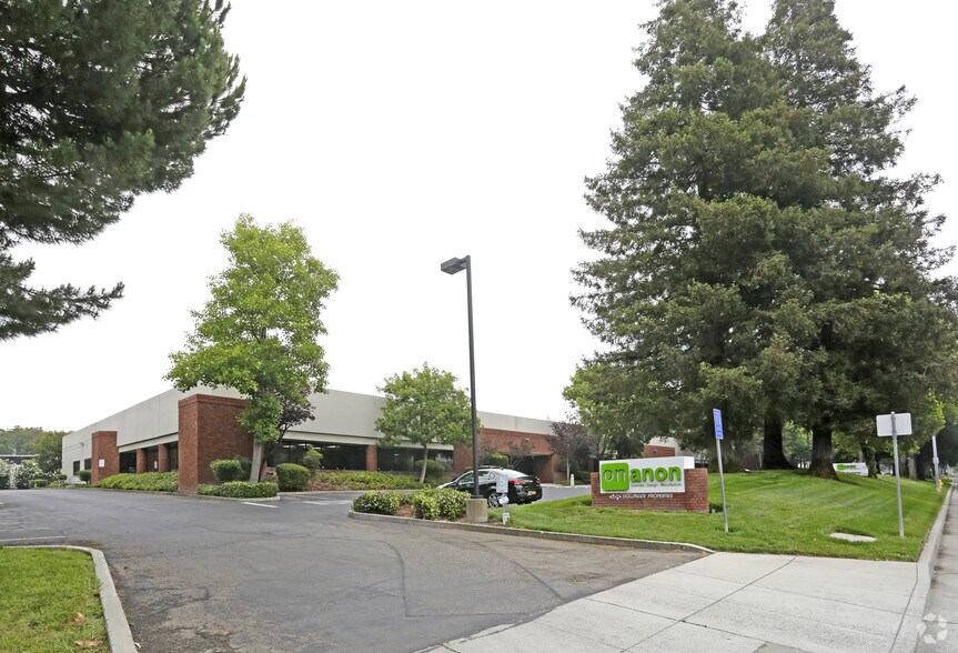 720-740 S Milpitas Blvd, Milpitas, CA à louer - Photo de l’immeuble – Image 2 sur 7