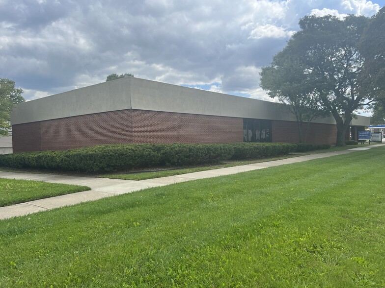 26060 Southfield Rd, Lathrup Village, MI à vendre - Photo de l’immeuble – Image 3 sur 3