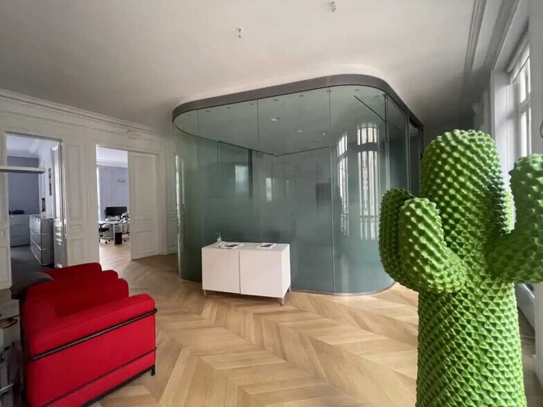 Bureau dans Paris à louer - Photo de l’immeuble – Image 2 sur 10