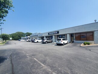 Plus de détails pour 4830-4848 Sunrise Hwy, Sayville, NY - Bureau/Local commercial à louer
