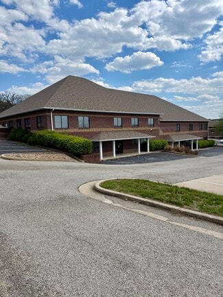 Plus de détails pour 919 Wildwood Dr, Jefferson City, MO - Bureau à vendre