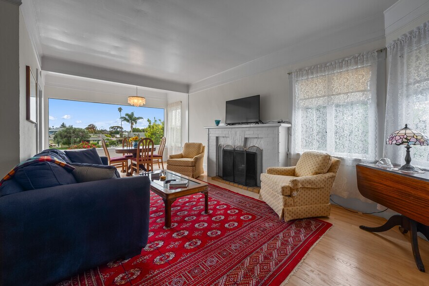 2000 Clinton Ave, Alameda, CA à vendre - Photo de l’immeuble – Image 3 sur 19