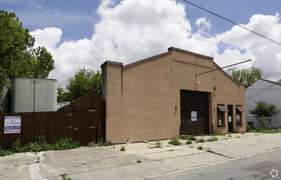 2323 Iberville Rd, New Orleans, LA à vendre - Photo principale – Image 1 sur 21