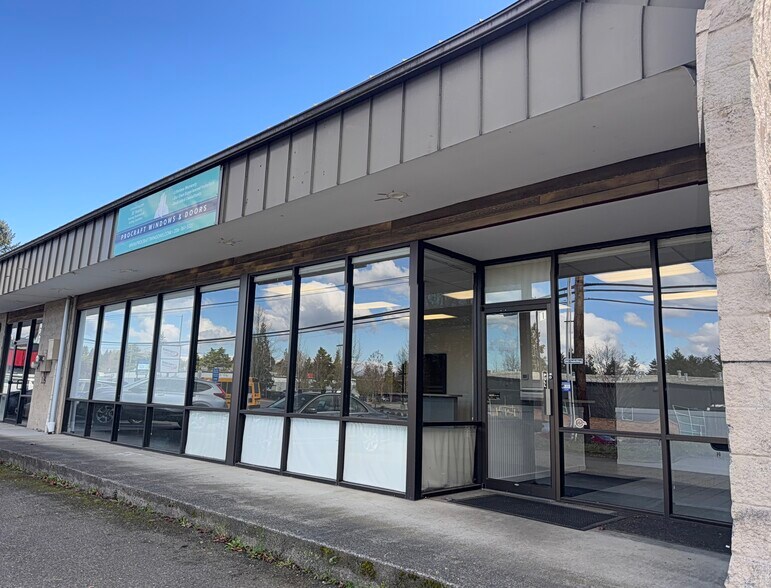 6710 220th St SW, Mountlake Terrace, WA à vendre - Photo de l’immeuble – Image 2 sur 15