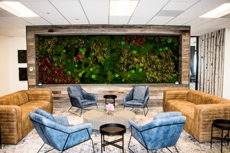 5619 Dtc Pky, Greenwood Village, CO à louer Photo intérieure– Image 1 sur 8