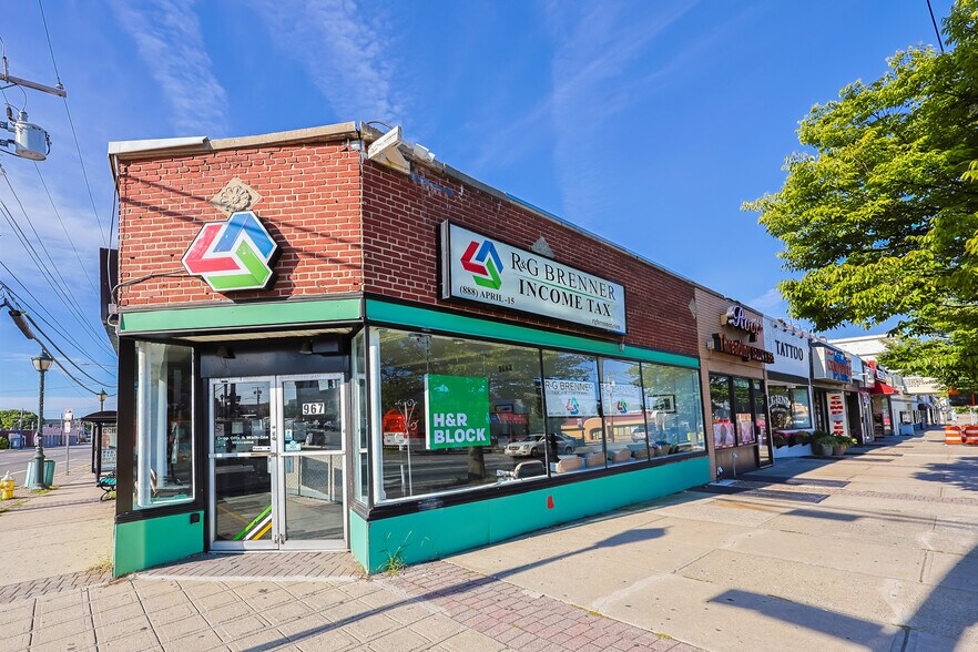 967-983 Hempstead Tpke, Franklin Square, NY à vendre - Photo de l’immeuble – Image 3 sur 12