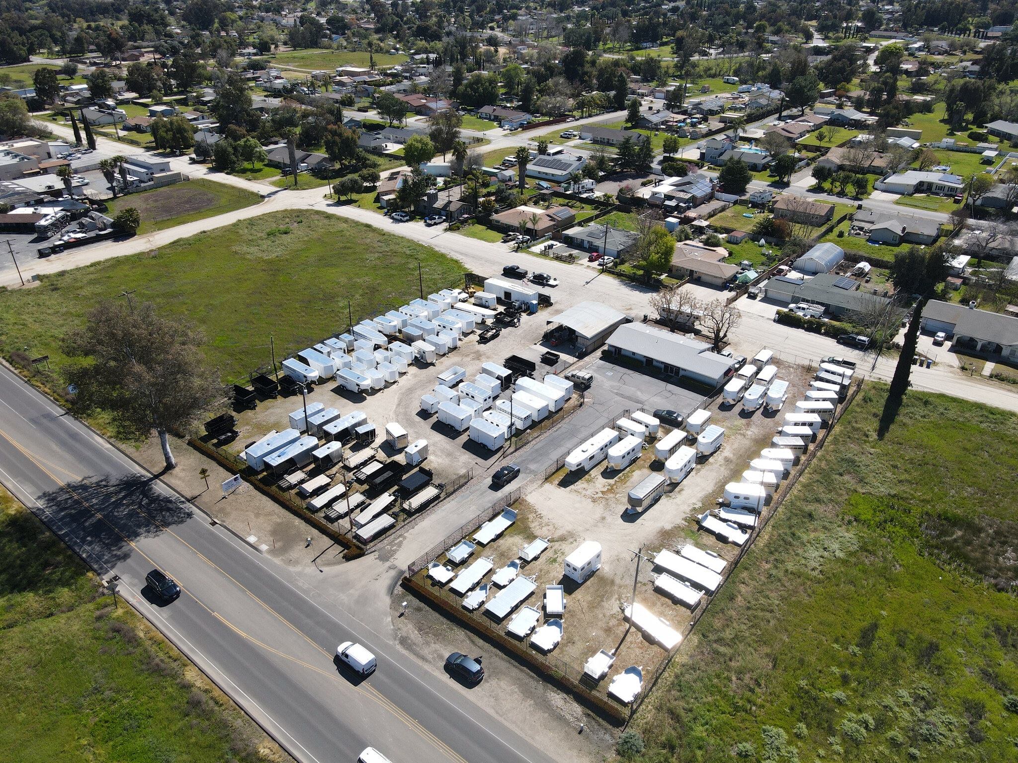 2430 Main St, Ramona, CA à vendre Photo principale– Image 1 sur 3