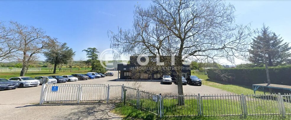 Local d'activités dans Beauvoir-de-Marc à vendre - Photo de l’immeuble – Image 1 sur 19