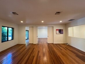 1085 Gayley Ave, Los Angeles, CA à louer Photo intérieure– Image 1 sur 8