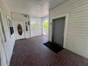 2706 Alt 19, Palm Harbor, FL à louer Photo de l’immeuble– Image 2 sur 12