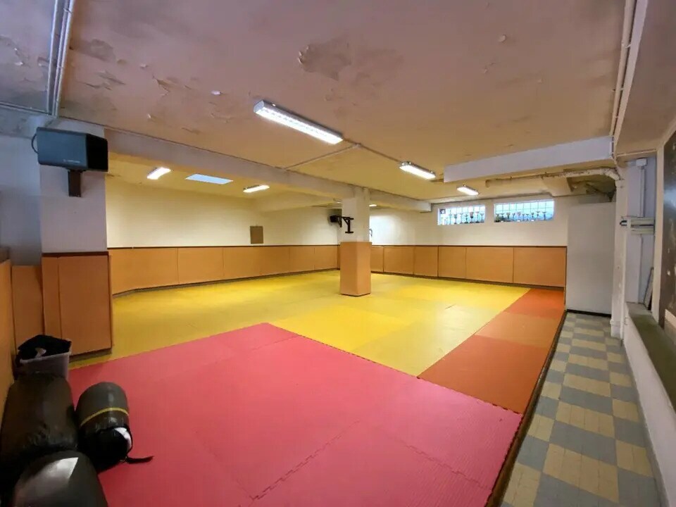 Local commercial dans Nice à louer Photo de l’immeuble– Image 1 sur 5