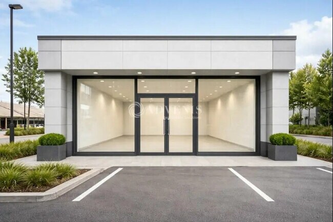 Plus de détails pour Local commercial à louer